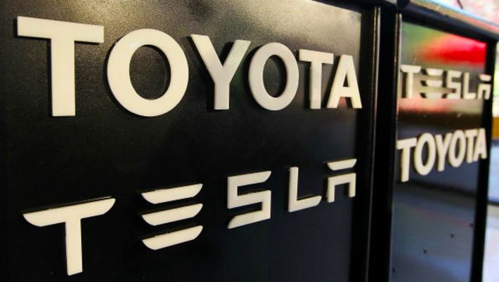 Toyota - Tesla